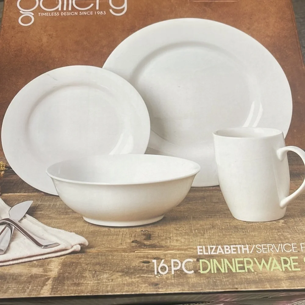 4 porcelain mugs